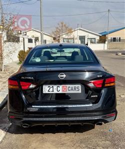 نيسان ألتيما